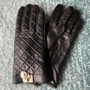 Leather gloves